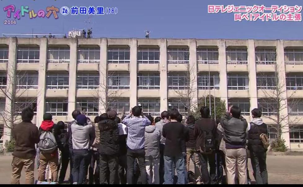 《偶像之穴》第一季：偶像们的心路历程，让人感动不已。